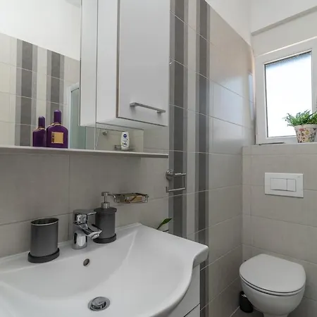 Spiro Apartament *